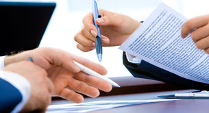 ¿Cómo puedo encontrar un contrato de trabajo en España?