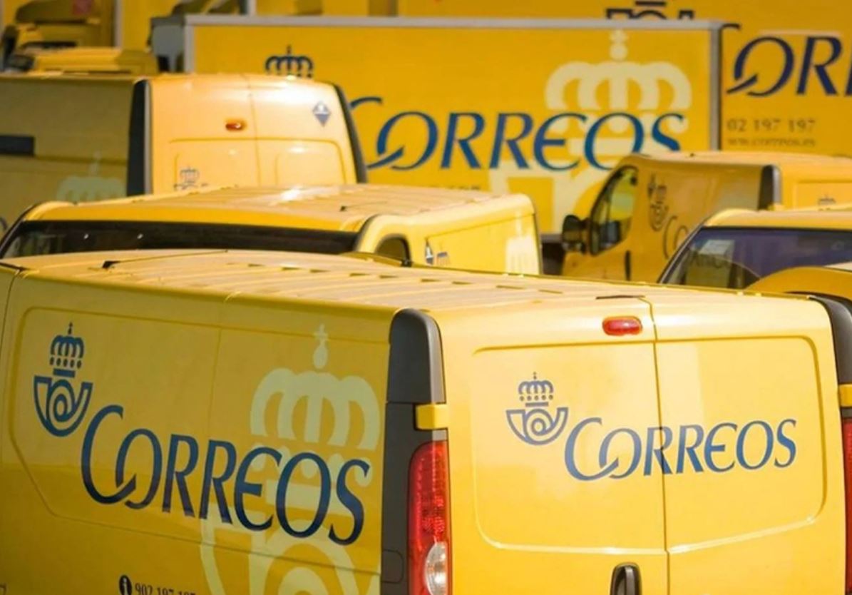 ¿Cuánto cobra Correos al mes?