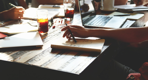 ¿Qué es un aviso de una empresa?