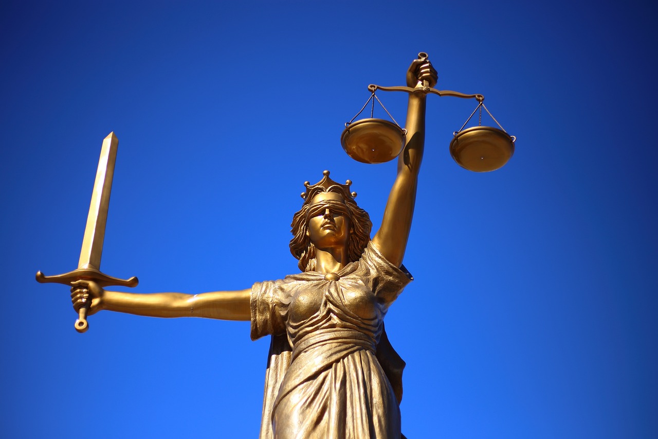 ¿Cuáles son las leyes que regulan la nómina?